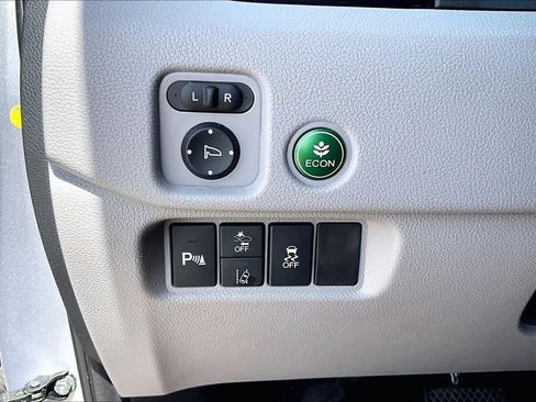 Used 2019 Honda Pilot Touring image 34