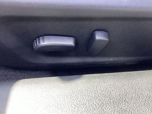 Used 2025 Nissan Altima 2.5 SV FWD image 15
