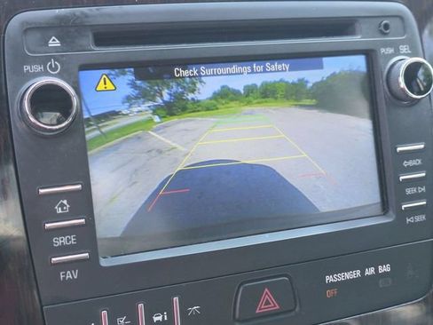 Used 2015 Chevrolet Traverse LT AWD/4WD image 17