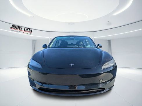 Used 2024 Tesla Model 3 Standard Range image 7