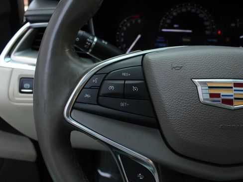 Used 2017 Cadillac XT5 Luxury w/ Driver Awareness Package image 28