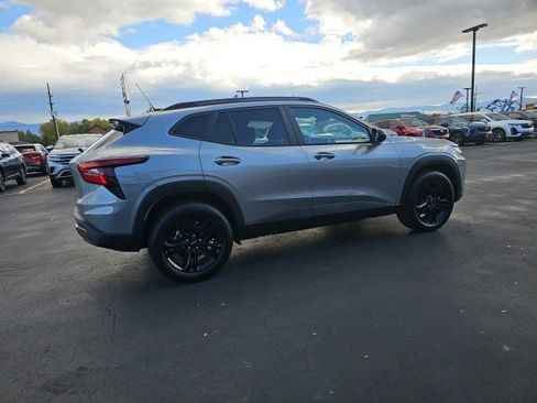 New 2026 Chevrolet Trax ACTIV w/ Sunroof Package image 59
