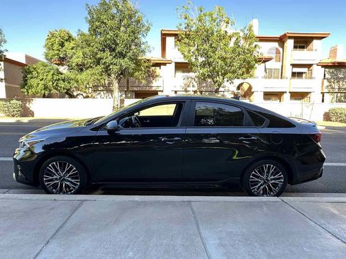 Used 2023 Kia Forte GT-Line w/ GT-Line Technology Package FWD image 5