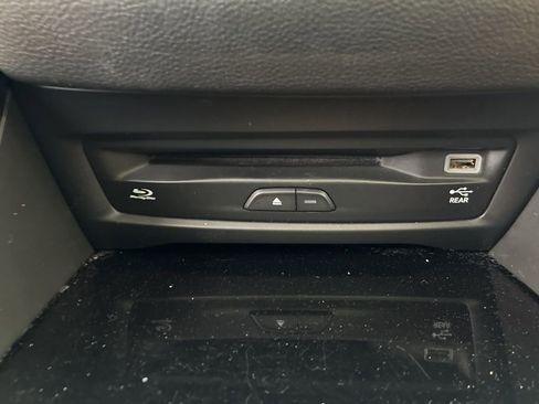Used 2021 Chrysler Pacifica Pinnacle image 18