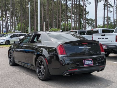 Used 2020 Chrysler 300 S RWD image 8