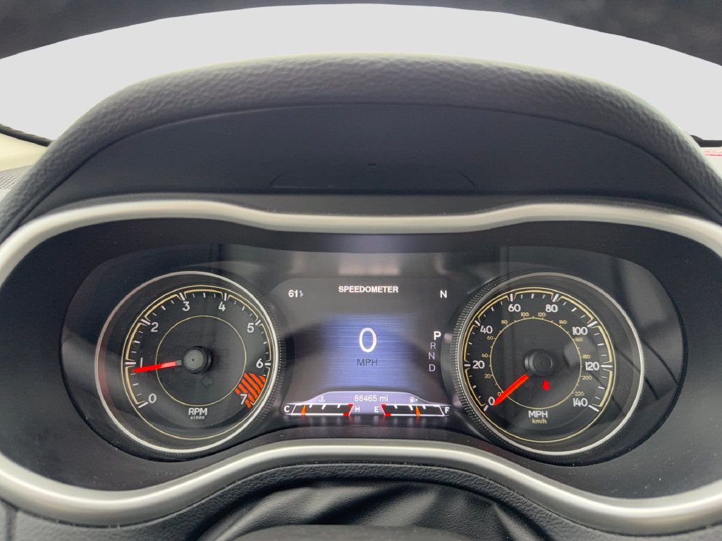 Used 2015 Jeep Cherokee Trailhawk w/ Cold Weather Group AWD/4WD image 18