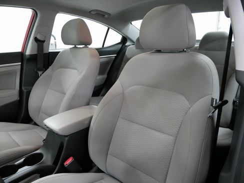 Used 2020 Hyundai Elantra Value Edition image 15
