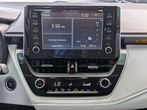 Used 2020 Toyota Corolla SE FWD image 16