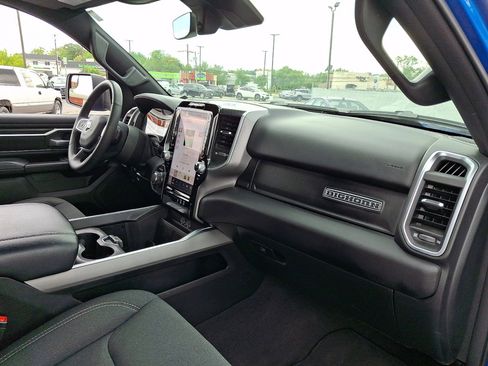 Used 2025 RAM 1500 Big Horn AWD/4WD image 11