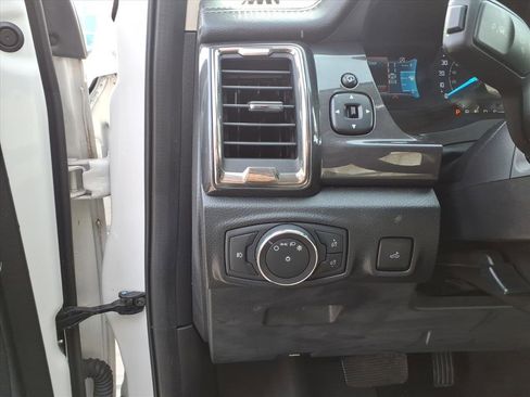 Used 2019 Ford Ranger Lariat w/ Equipment Group 501A Mid image 11