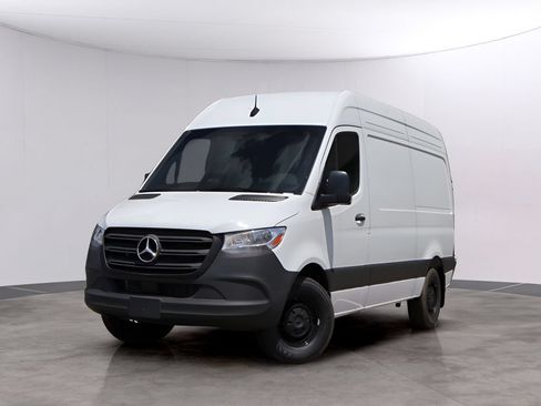 Used 2025 Mercedes-Benz Sprinter 2500 image 1