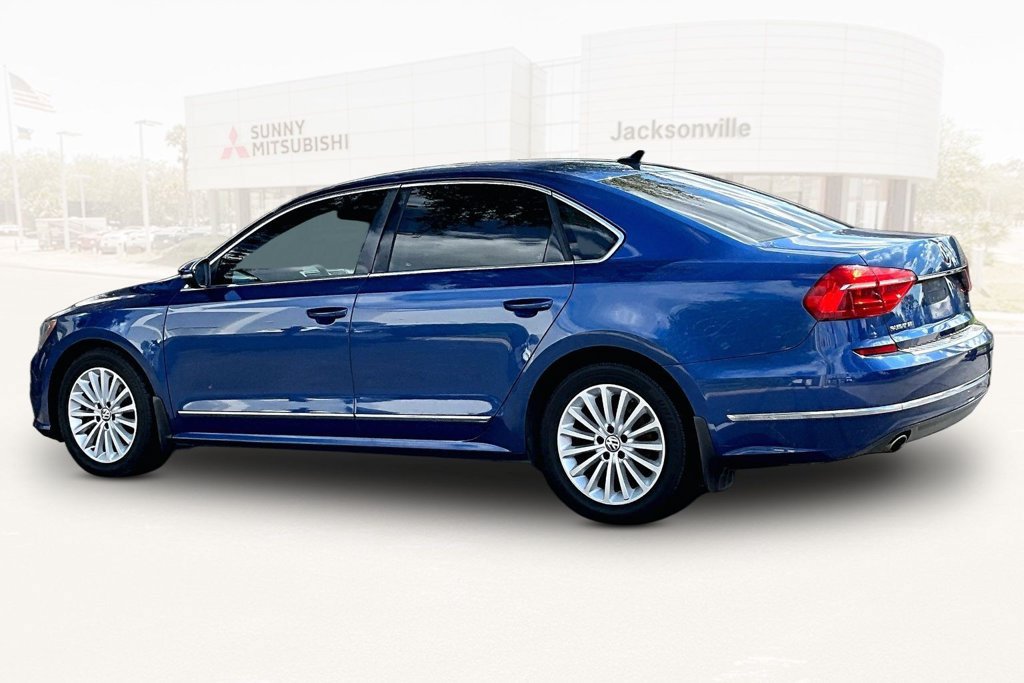 Used 2016 Volkswagen Passat 1.8T SE FWD image 4