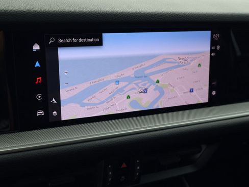 Certified 2025 Porsche Cayenne AWD/4WD image 17