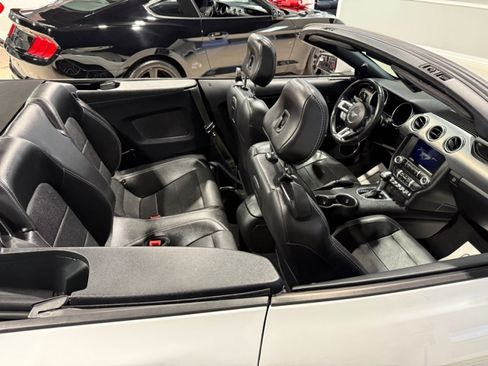 Used 2020 Ford Mustang GT Premium image 41