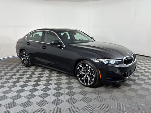 Certified 2025 BMW 330i Sedan image 6