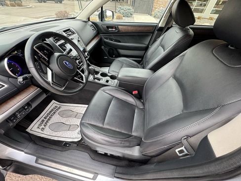 Used 2018 Subaru Outback 2.5i Limited image 7