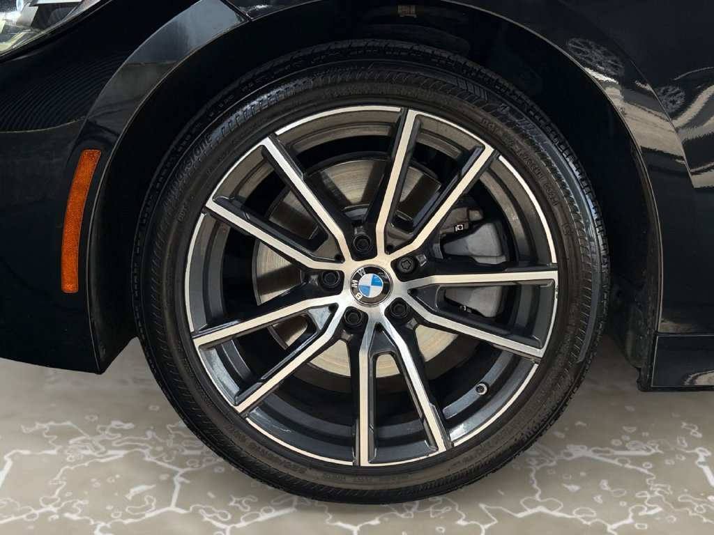 Used 2019 BMW 330i Sedan w/ Convenience Package RWD image 14