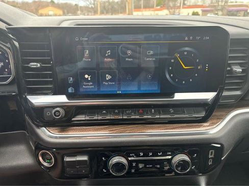 Used 2023 Chevrolet Silverado 1500 LT Trail Boss w/ Protection Package image 18