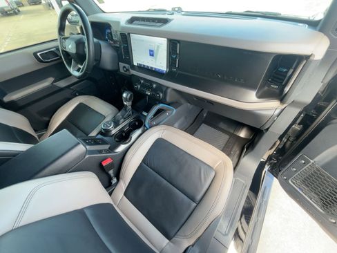 Used 2023 Ford Bronco Wildtrak image 54