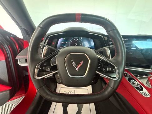 Used 2021 Chevrolet Corvette Stingray Preferred Cpe w/ Engine Appearance Package RWD image 3
