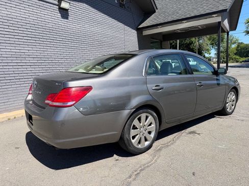 Used 2007 Toyota Avalon XLS FWD image 5