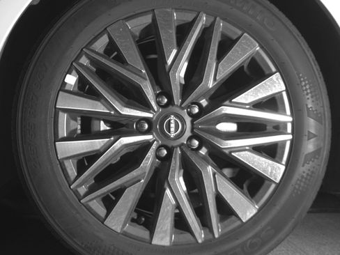 Used 2025 Nissan Altima 2.5 SV image 12