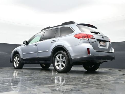 Used 2014 Subaru Outback 2.5i Limited w/ Moonroof Package image 38