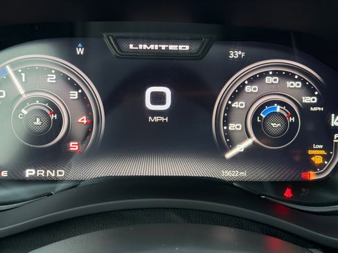 Used 2024 RAM 3500 Limited image 29