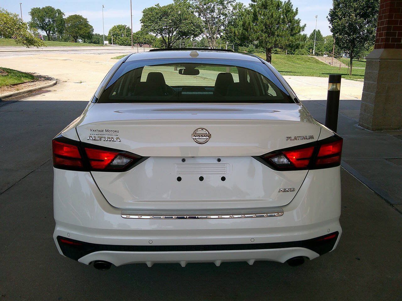 Used 2021 Nissan Altima 2.5 Platinum AWD/4WD image 6