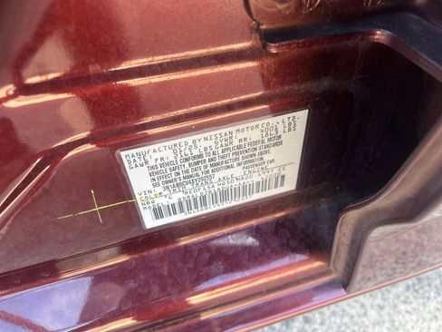 Used 2025 Nissan Sentra SV FWD image 29