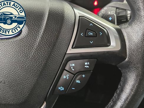 Used 2020 Ford Edge SEL w/ Convenience Package AWD/4WD image 19