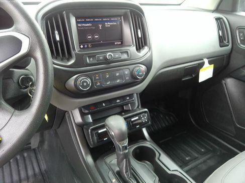 Used 2022 Chevrolet Colorado W/T w/ WT Convenience Package RWD image 25