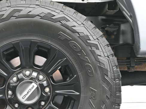 Used 2020 Ford F250 Lariat w/ Tremor Off-Road Package AWD/4WD image 44