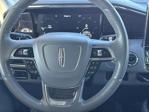 Used 2021 Lincoln Navigator L Reserve w/ Luxury Package AWD/4WD image 11