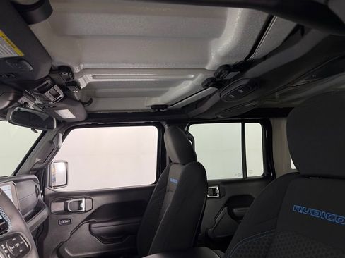 Used 2025 Jeep Wrangler Unlimited Rubicon 4xe w/ Convenience Group image 24