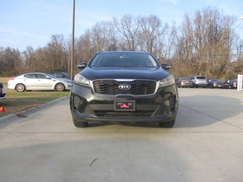 Used 2019 Kia Sorento L image 8
