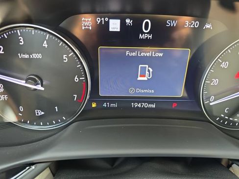 Used 2023 Buick Envision Avenir AWD/4WD image 19