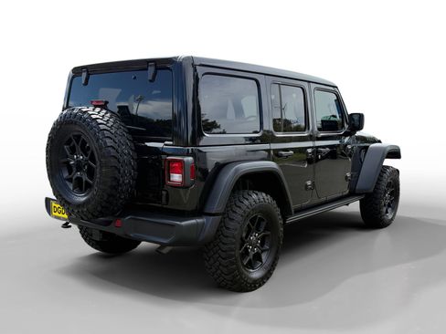 Used 2025 Jeep Wrangler Unlimited Sport AWD/4WD image 5