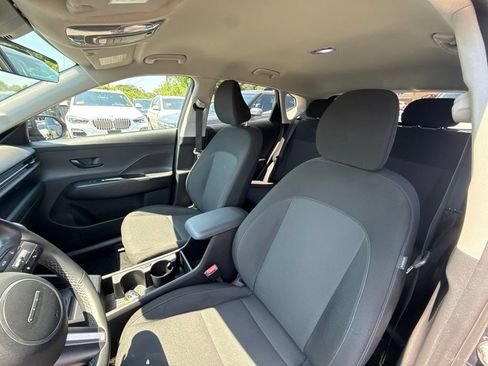 Used 2025 Hyundai Kona SEL AWD/4WD image 14