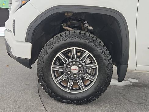 Used 2026 GMC Sierra 1500 AT4 AWD/4WD image 39