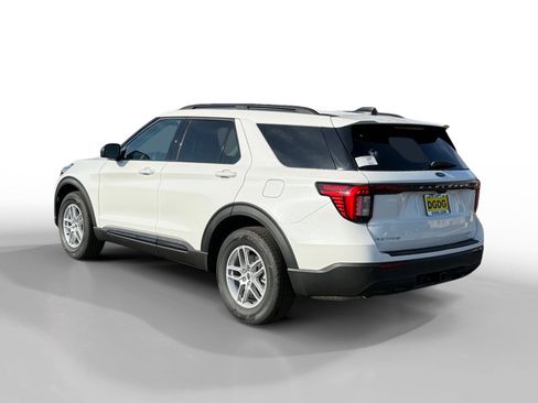 New 2026 Ford Explorer Active image 3
