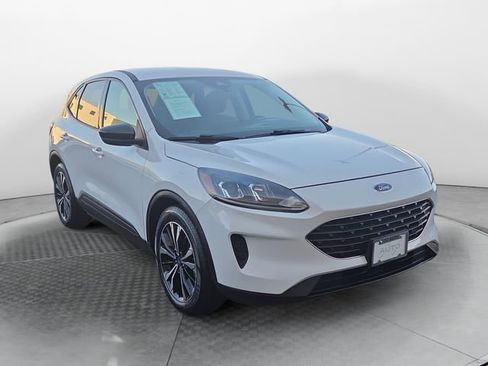 Used 2021 Ford Escape SE w/ SE Sport Appearance Package FWD image 7