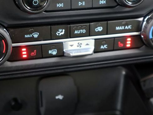 Used 2024 Ford Bronco Big Bend image 7