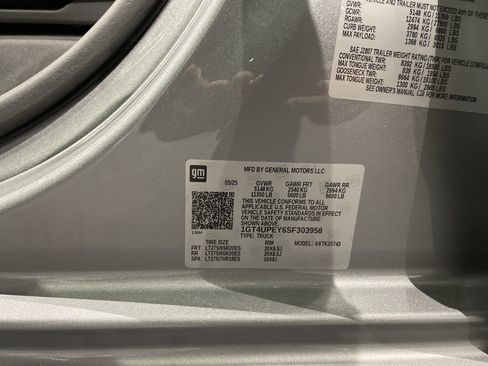 Used 2025 GMC Sierra 2500 AT4 w/ AT4 Premium Plus Package image 44