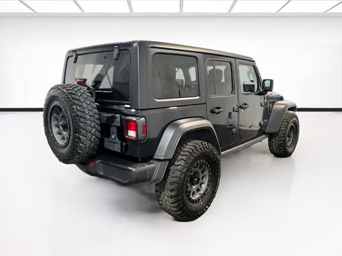 Used 2023 Jeep Wrangler Unlimited w/ Convenience Group AWD/4WD image 4