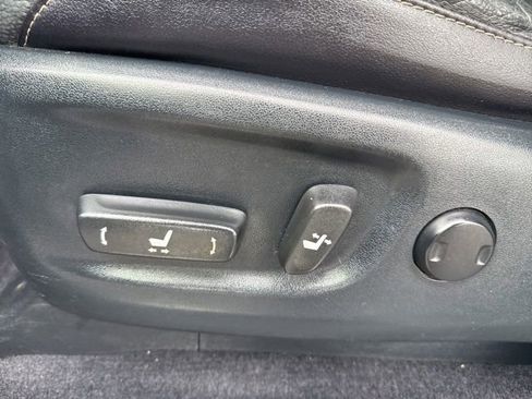 Used 2016 Lexus GX 460 w/ Premium Package AWD/4WD image 9