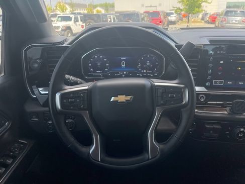 Used 2024 Chevrolet Silverado 2500 LT w/ Convenience Package AWD/4WD image 24