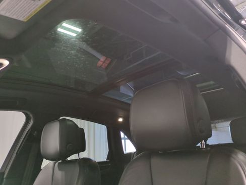 Used 2018 Porsche Macan image 21