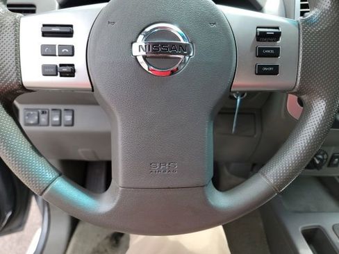 Used 2017 Nissan Frontier SV AWD/4WD image 14