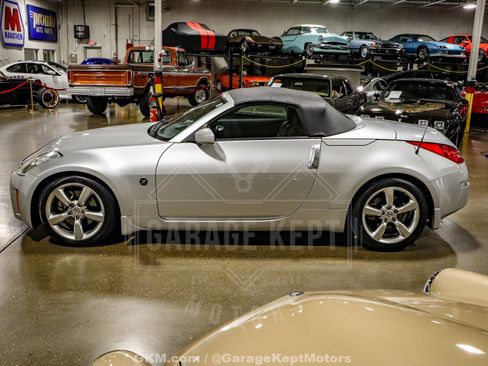 Used 2008 Nissan 350Z Touring image 5